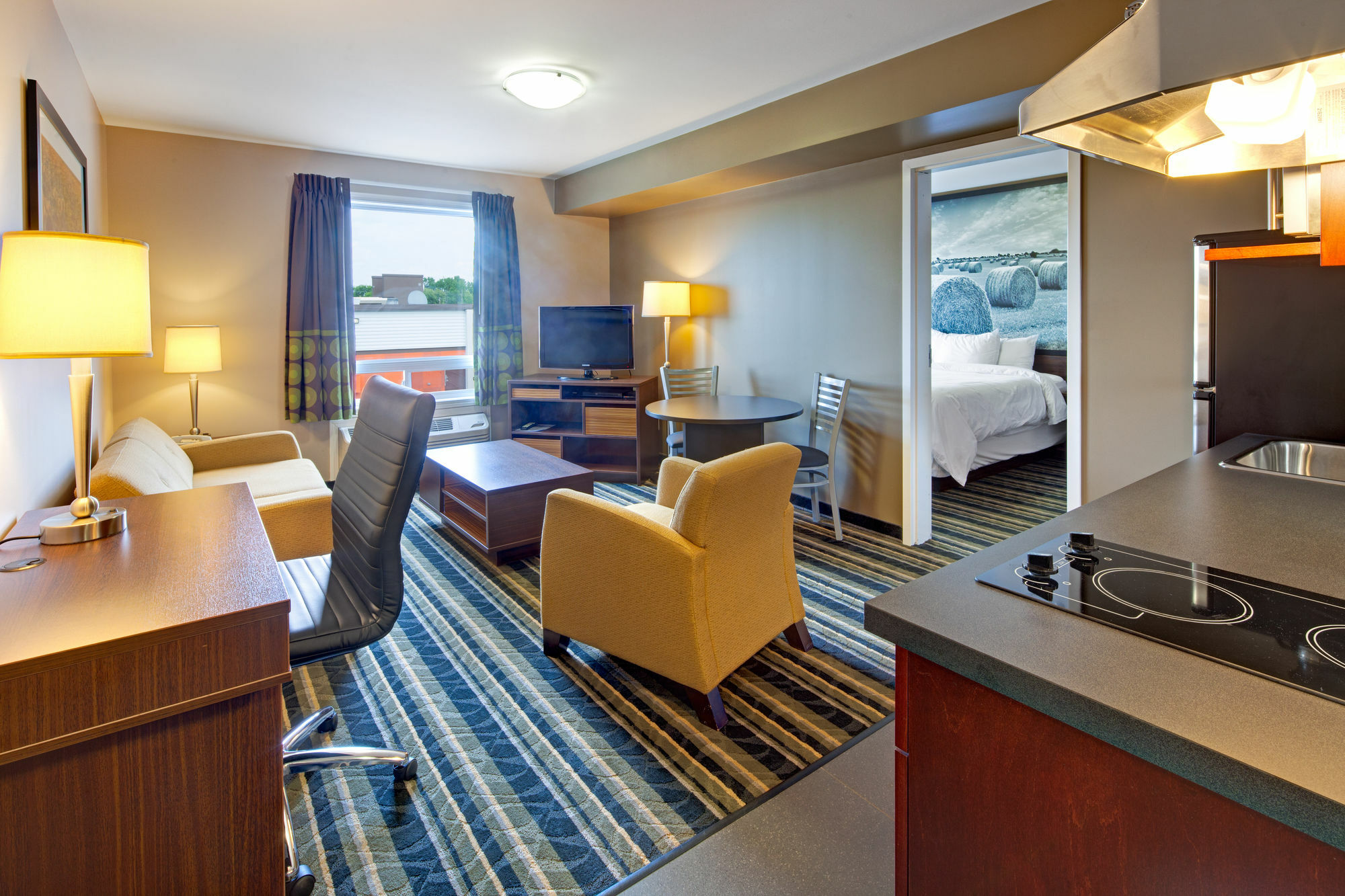 Motel Super 8 By Wyndham Brandon Mb Esterno foto